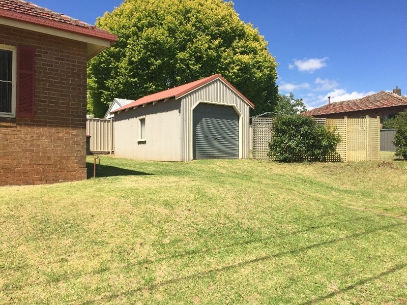 166 Margaret Street, Orange NSW 2800