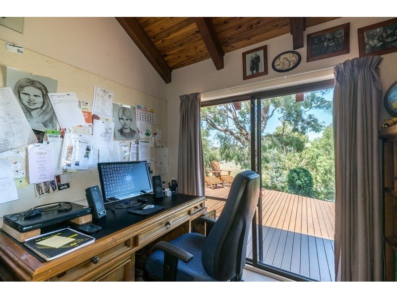 26 Coolabah Drive, Orange NSW 2800