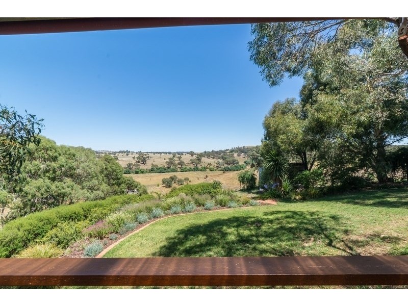 26 Coolabah Drive, Orange NSW 2800