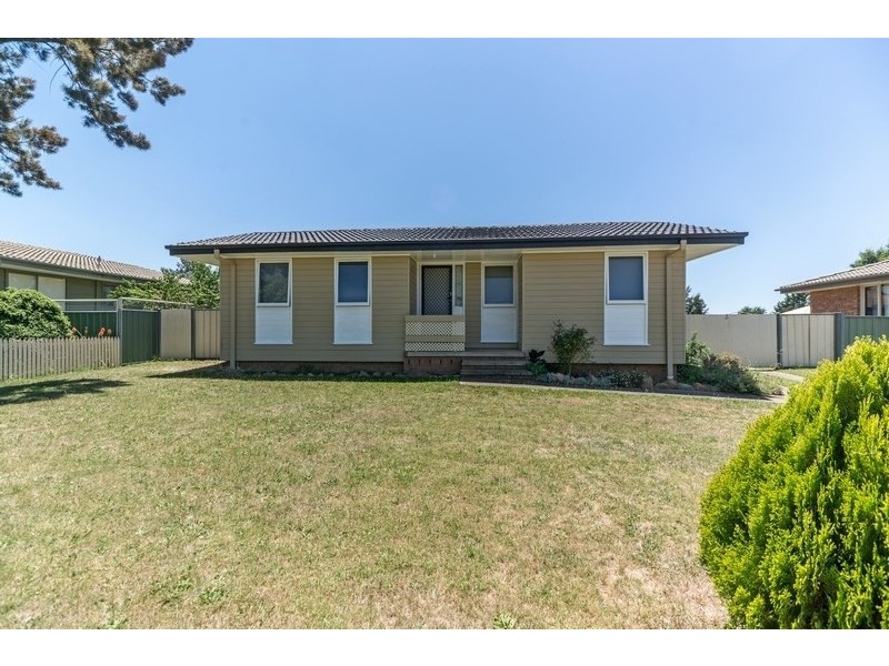 27 Mirral Way, Orange NSW 2800