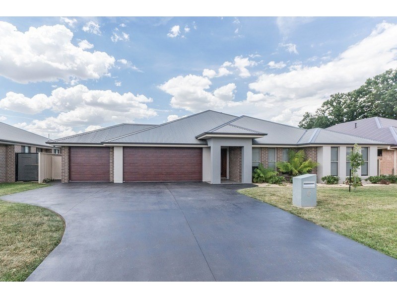 6 Pippin Way, Orange NSW 2800