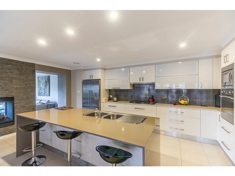 6 Pippin Way, Orange NSW 2800