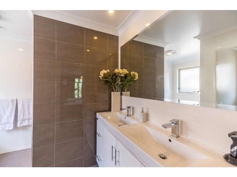 6 Pippin Way, Orange NSW 2800