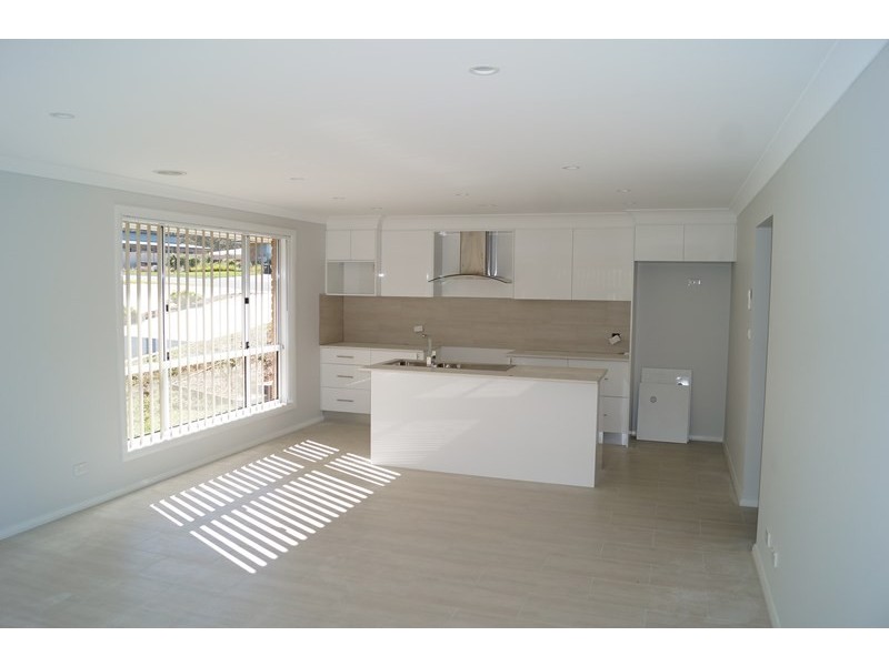 77 William Maker Drive, Orange NSW 2800