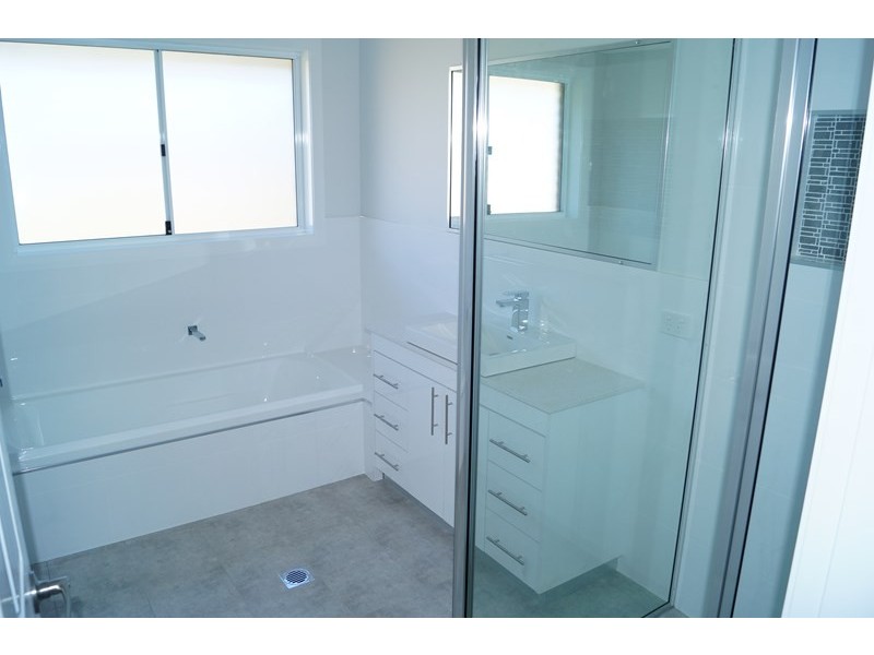 77 William Maker Drive, Orange NSW 2800