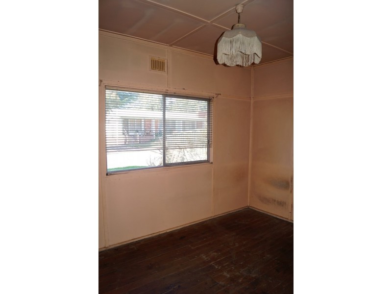28 Buna Street, Orange NSW 2800