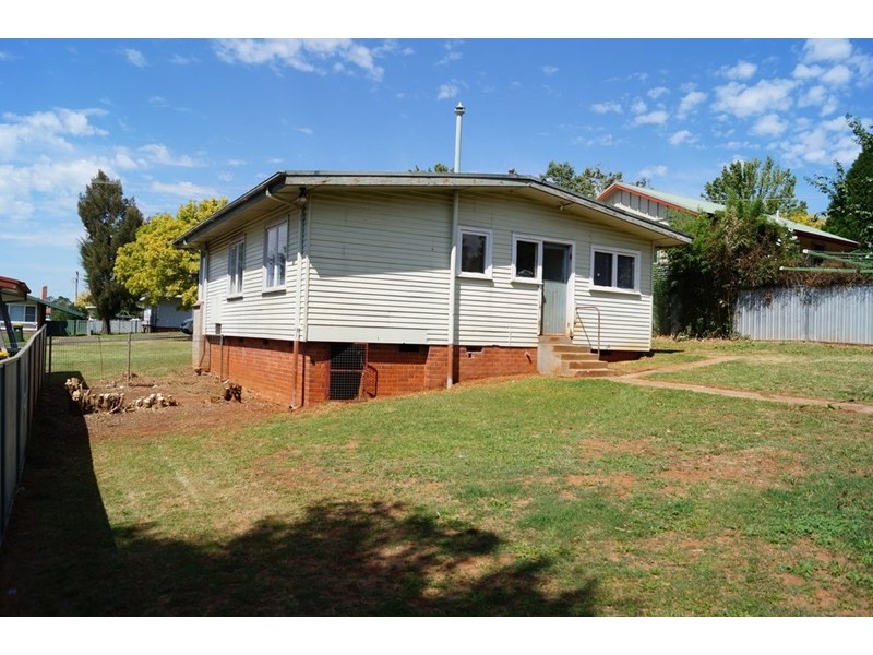 15 Goorawin Road, Orange NSW 2800