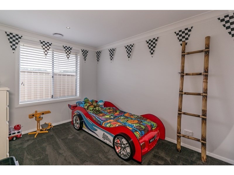 74 William Maker Drive, Orange NSW 2800