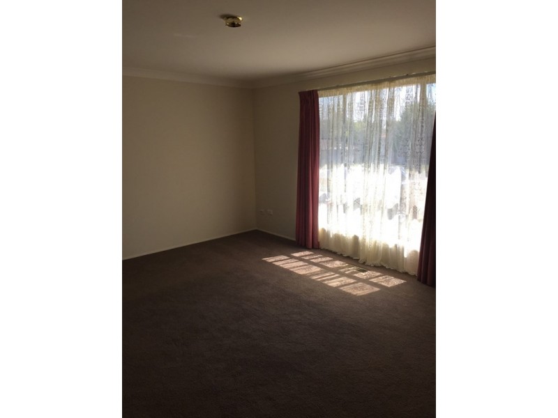 1 Fraser Place, Orange NSW 2800