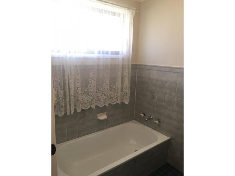 1 Fraser Place, Orange NSW 2800