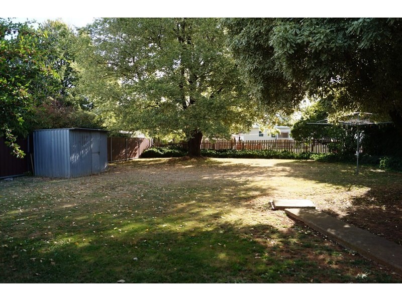 11 Rose Avenue, Orange NSW 2800