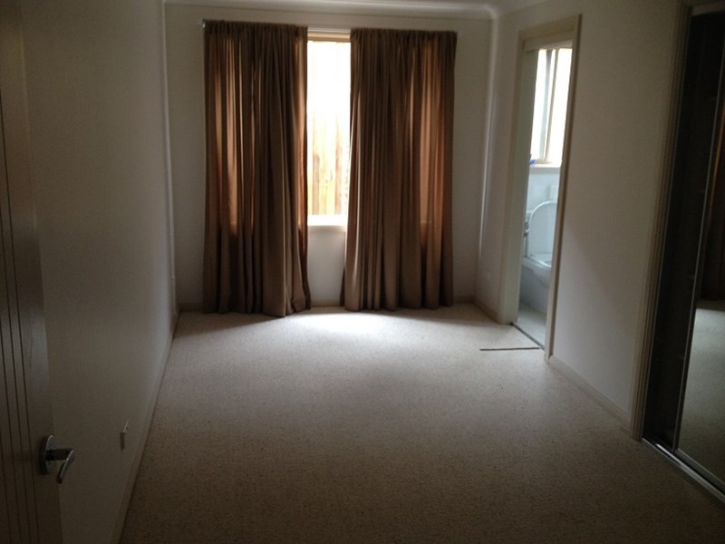 34 Wiare Circuit, Orange NSW 2800