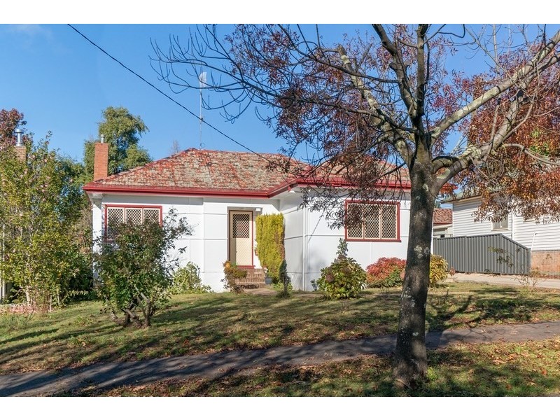 8 Bardia Avenue, Orange NSW 2800