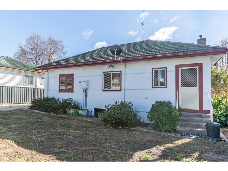 8 Bardia Avenue, Orange NSW 2800