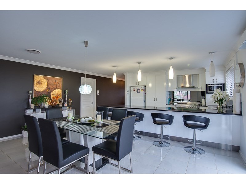 17 Robinson Court, Orange NSW 2800