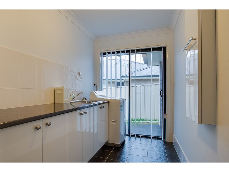 17 Robinson Court, Orange NSW 2800