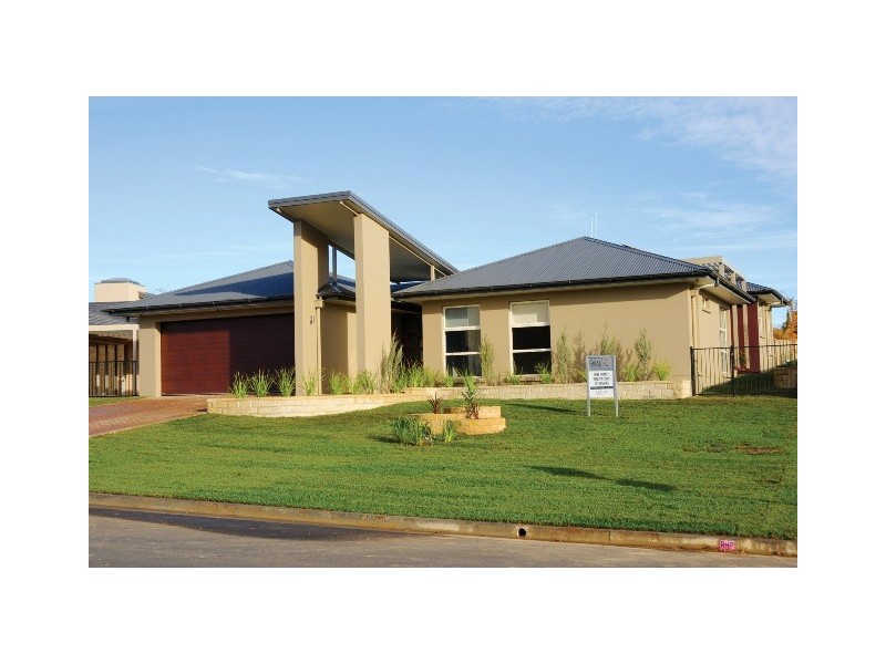 9 Diamond Drive, Orange NSW 2800