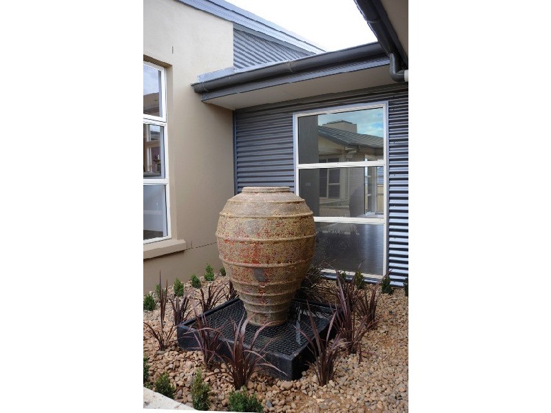 9 Diamond Drive, Orange NSW 2800