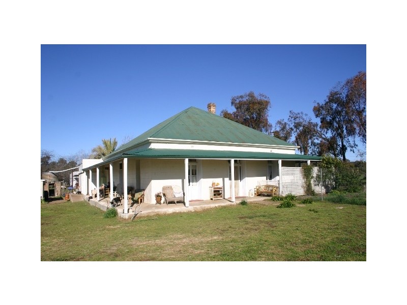 “Rosamel” Rosamel Lane, Orange NSW 2800