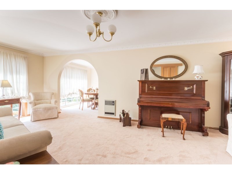 5 Kingfisher Court, Orange NSW 2800