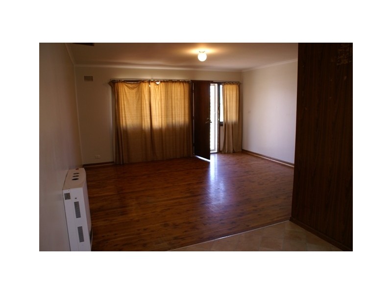 33 Leura Road, Orange NSW 2800