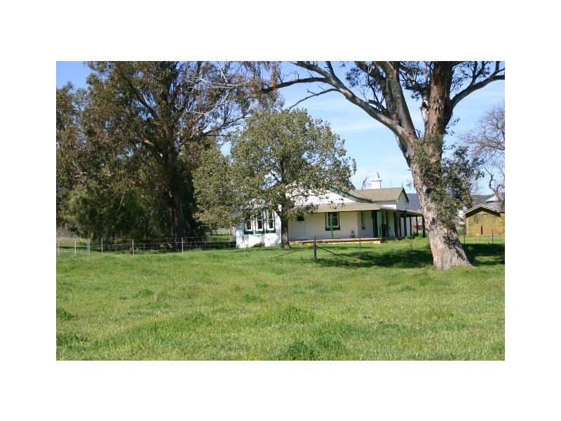 “Nangar” Escort Way, Eugowra NSW 2806