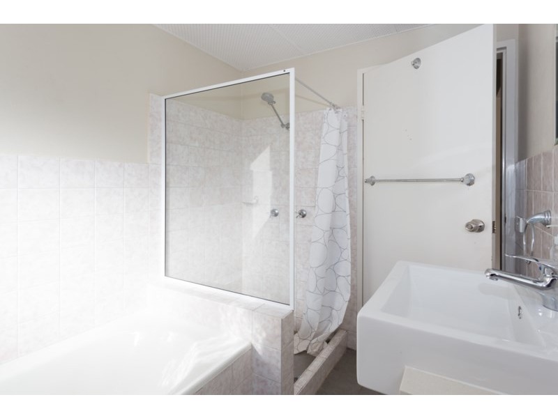 11/14-16 Burrendong Way, Orange NSW 2800