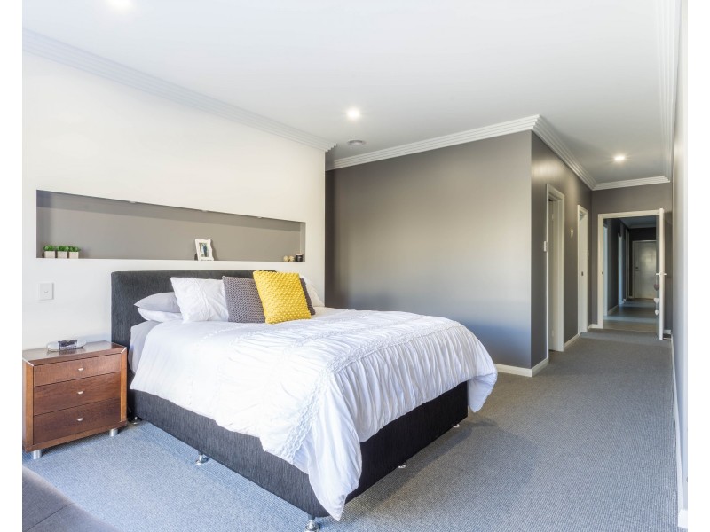 39 Melaleuca Way, Orange NSW 2800