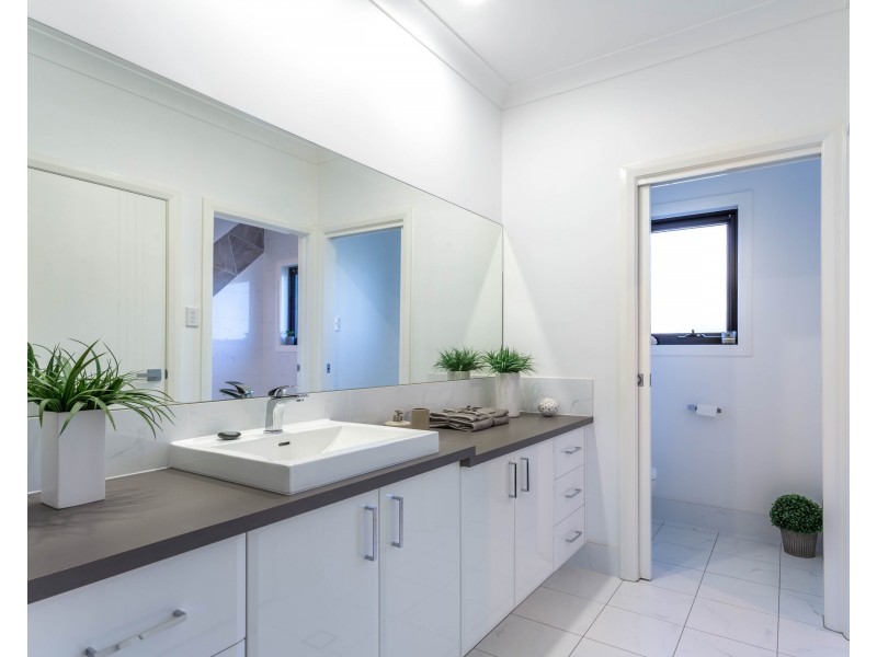 39 Melaleuca Way, Orange NSW 2800