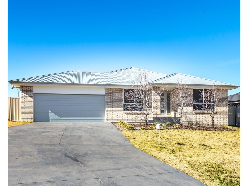 41 Melaleuca Way, Orange NSW 2800