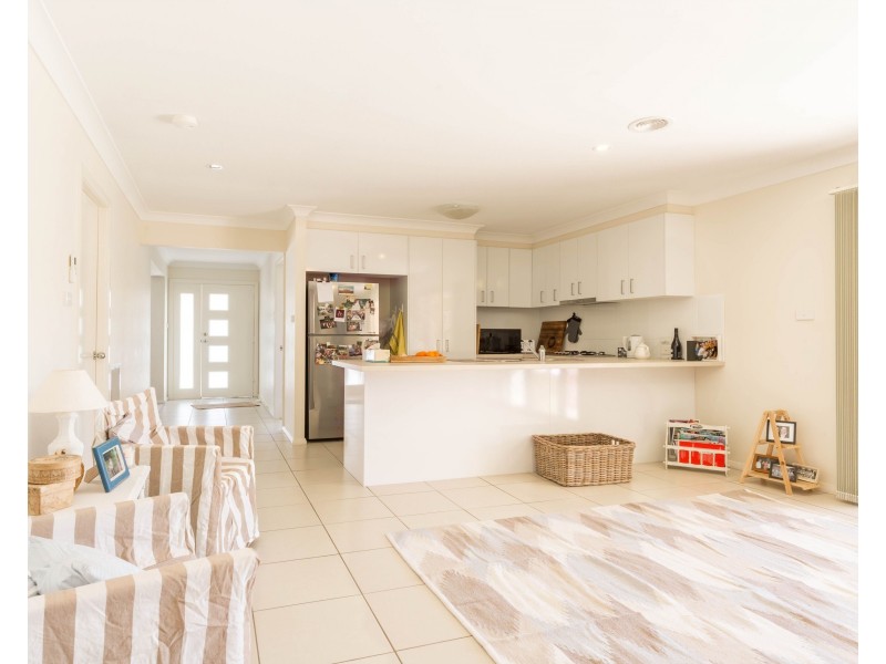 41 Melaleuca Way, Orange NSW 2800