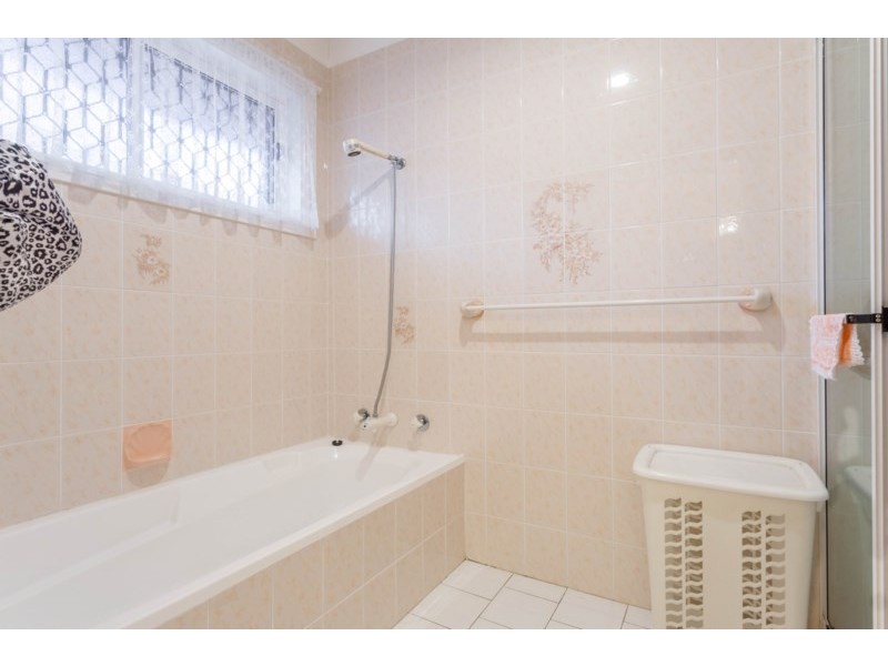 6 Avondale Drive, Orange NSW 2800