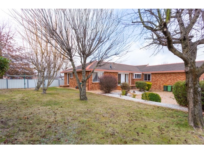 6 Avondale Drive, Orange NSW 2800