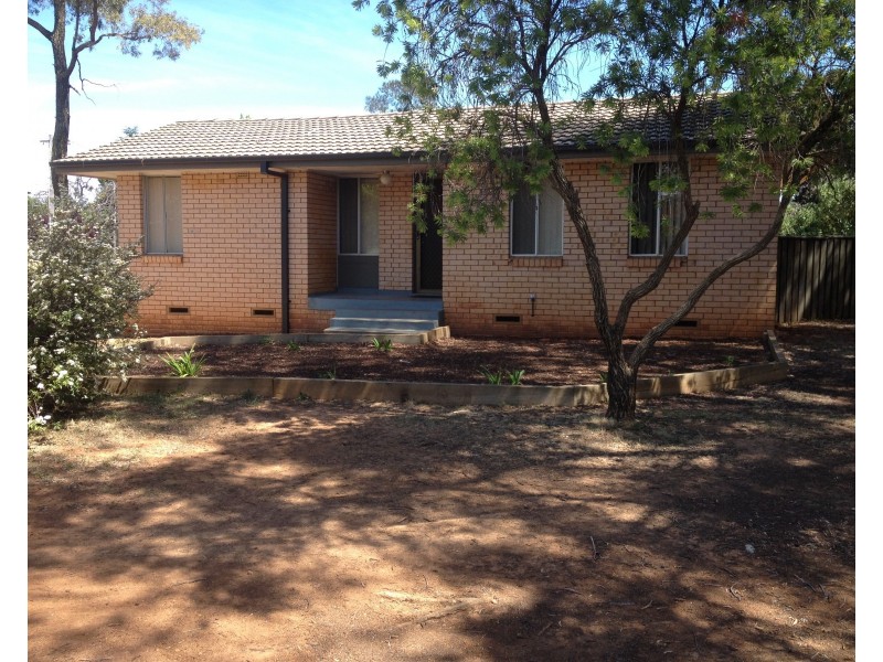 22 Currong Crescent, Orange NSW 2800