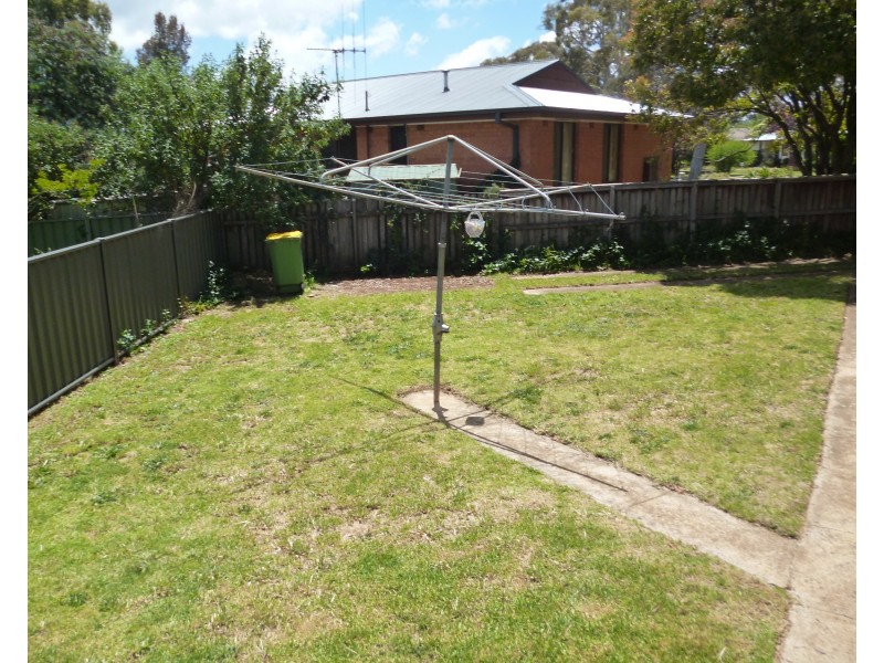 22 Currong Crescent, Orange NSW 2800