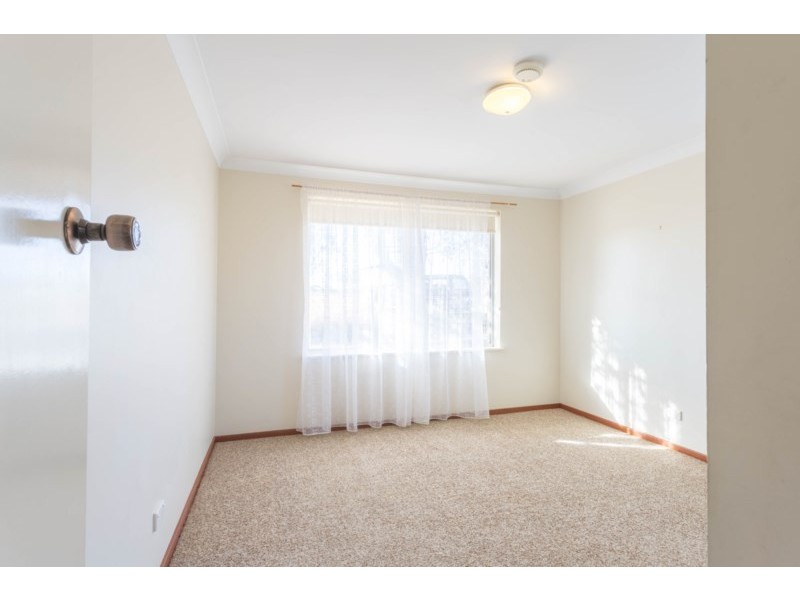 1/11 Torulosa Way, Orange NSW 2800