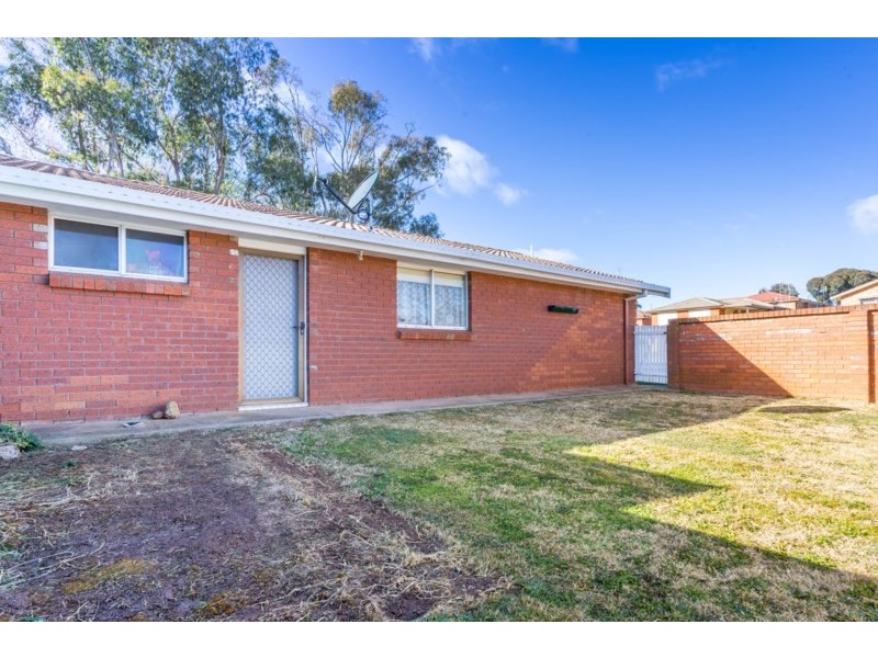 1/11 Torulosa Way, Orange NSW 2800