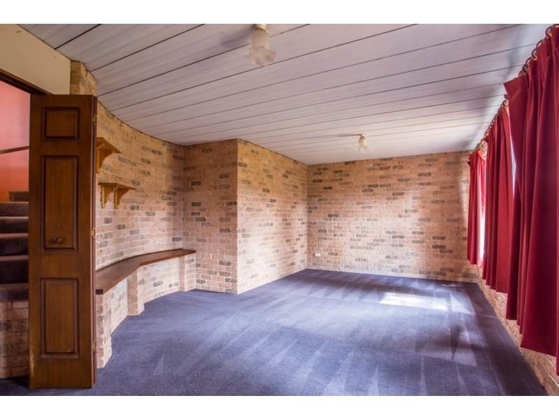 12 Courallie Drive, Orange NSW 2800