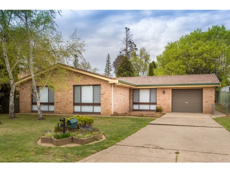 38 James Sheahan Drive, Orange NSW 2800