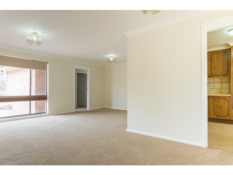 38 James Sheahan Drive, Orange NSW 2800