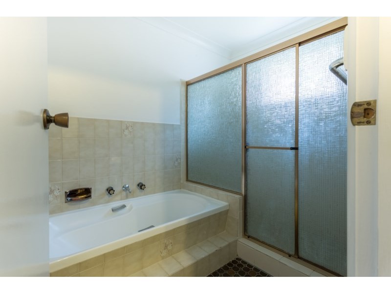 38 James Sheahan Drive, Orange NSW 2800