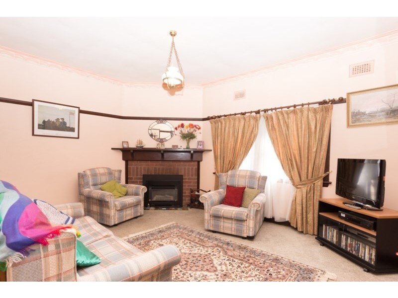 4 Autumn Street, Orange NSW 2800