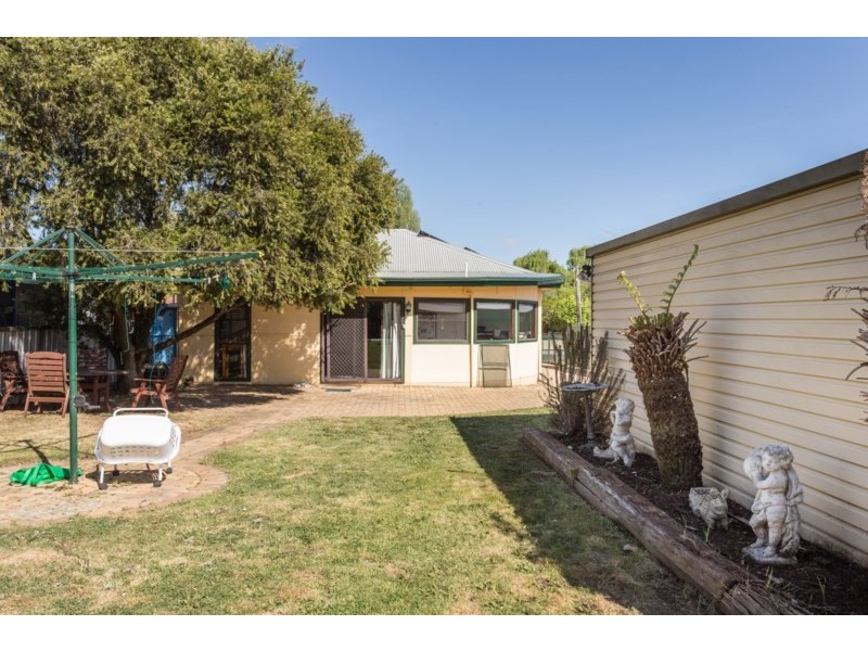 4 Autumn Street, Orange NSW 2800