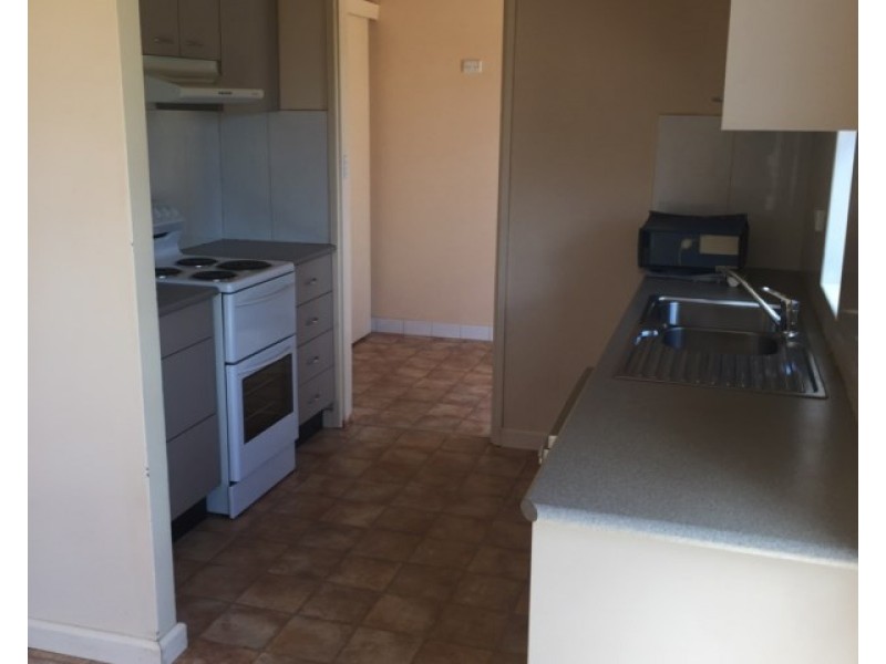 16 Pindari Place, Orange NSW 2800