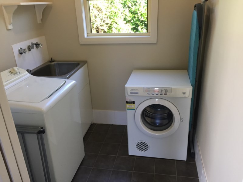 2 Endsleigh Avenue, Orange NSW 2800