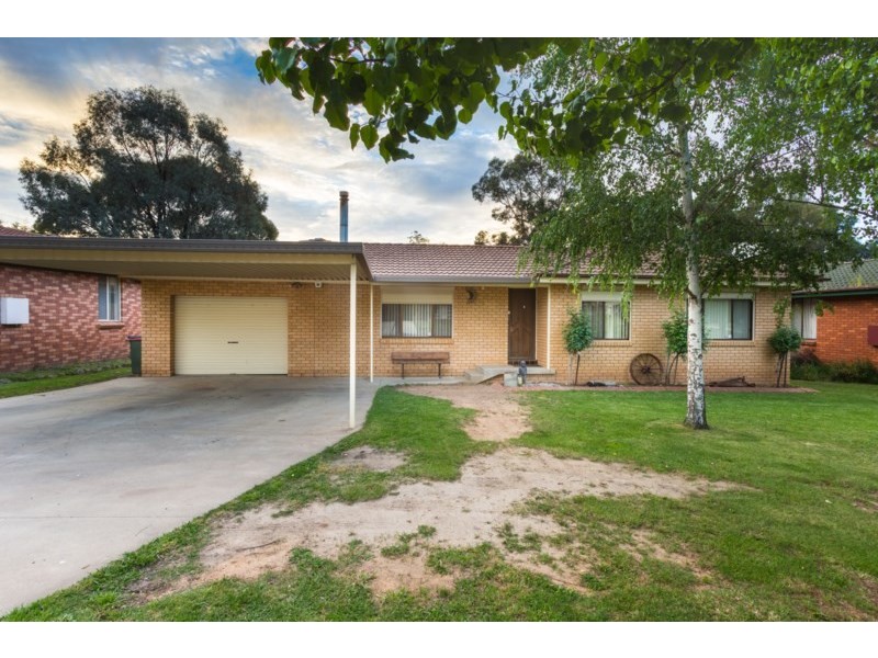 25 Winter Street, Orange NSW 2800