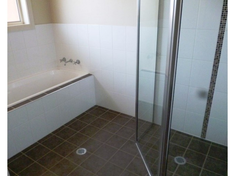 2 Opal Street, Orange NSW 2800