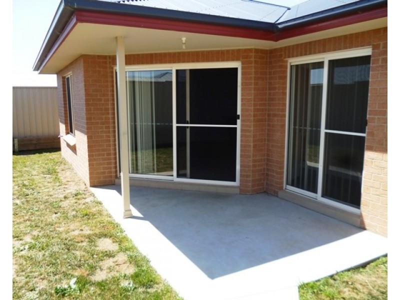 2 Opal Street, Orange NSW 2800