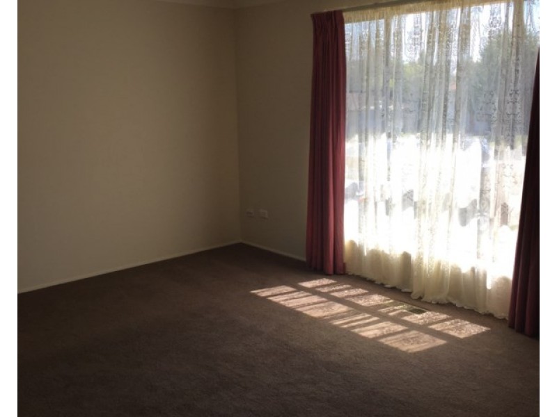 1 Fraser Place, Orange NSW 2800