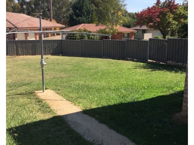 1 Fraser Place, Orange NSW 2800